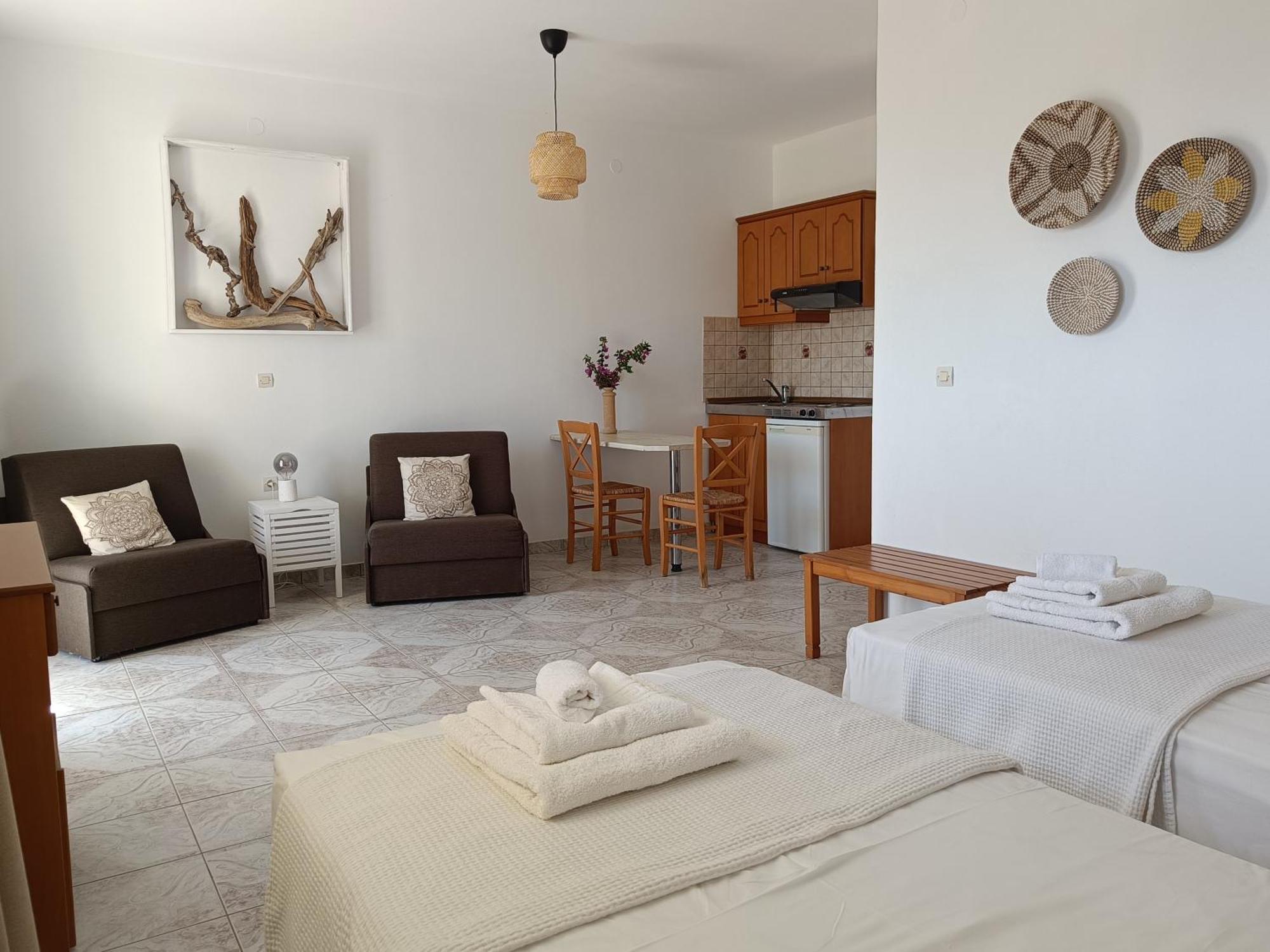 אמופי Studios Fokia Beach מראה חיצוני תמונה