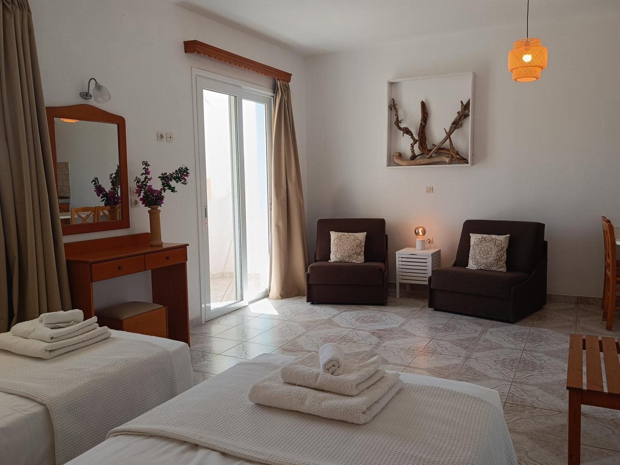 אמופי Studios Fokia Beach מראה חיצוני תמונה