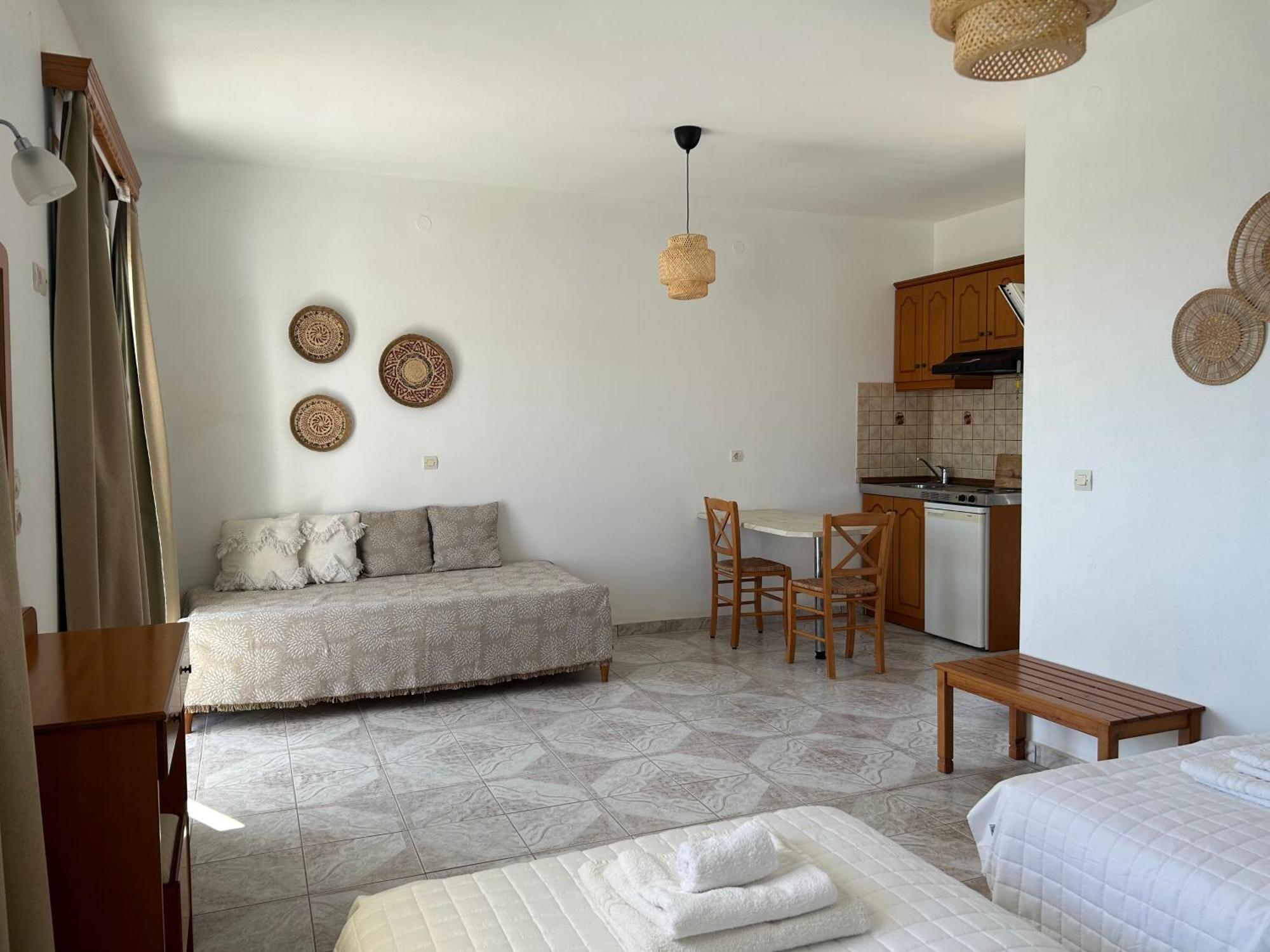 אמופי Studios Fokia Beach מראה חיצוני תמונה